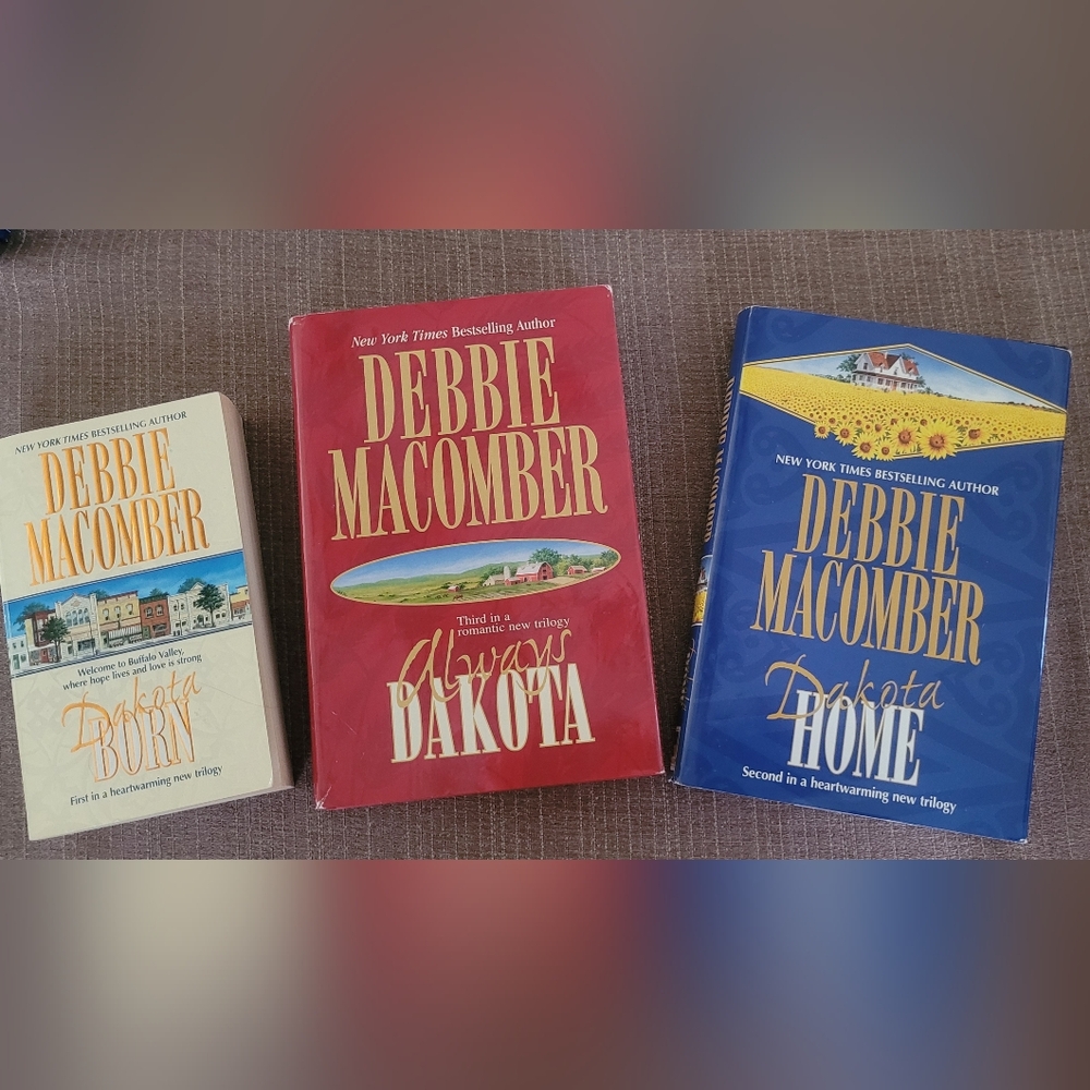 Debbie Macomber Dakota Born, Home & Always Trilogy, Hallmarkish.- LOT